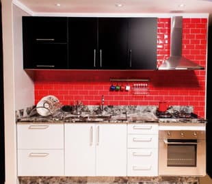 Cozinha com Tijolos Vermelhos